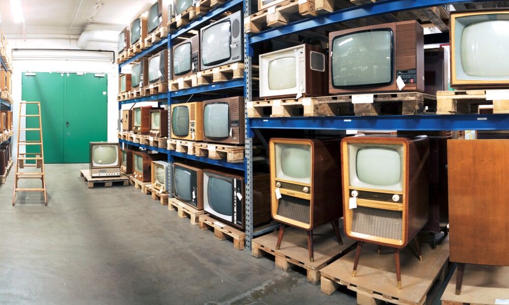 Fernseher im Depot der Sammlung der Museumsstiftung Post und Telekommunikation