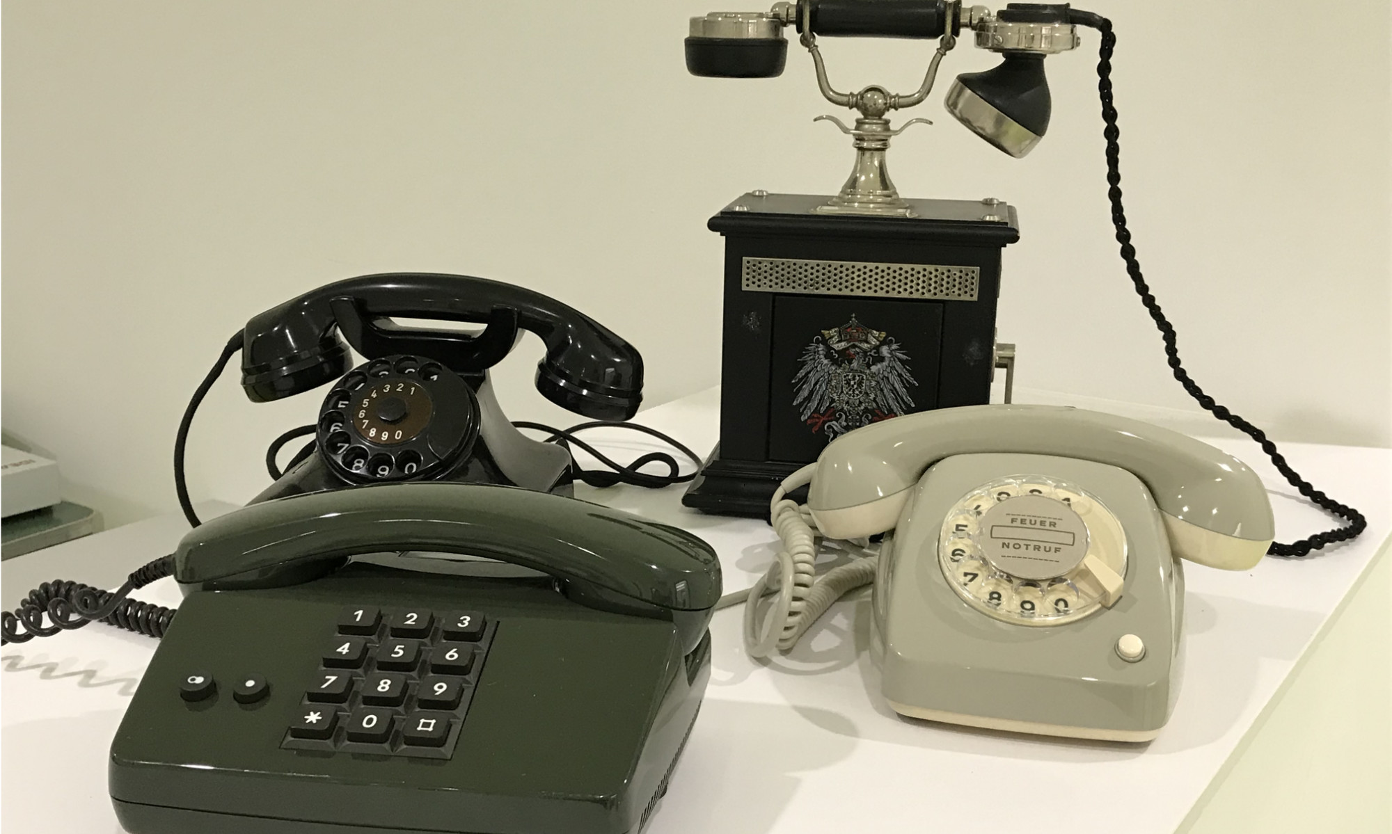 Historische Telefone des Museum für Kommunikation Nürnberg zum Ausleihen für den Unterricht